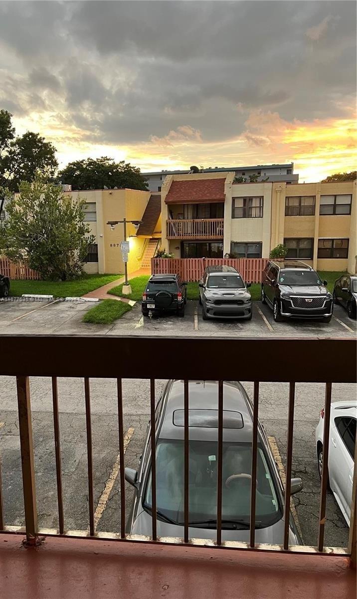 8875 Fontainebleau Blvd 203