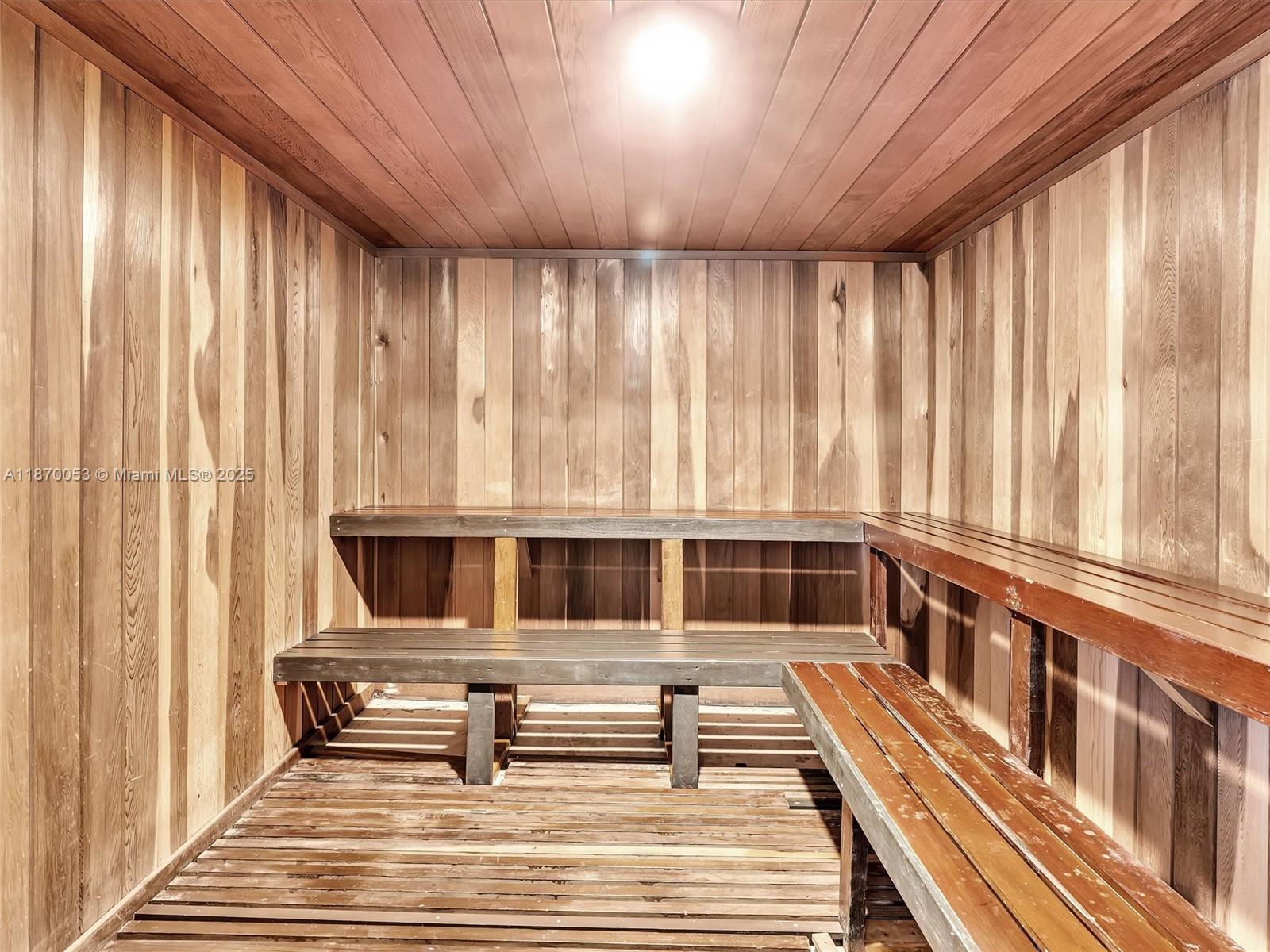 ALLINGTON TOWERS NORTH CO - Residential