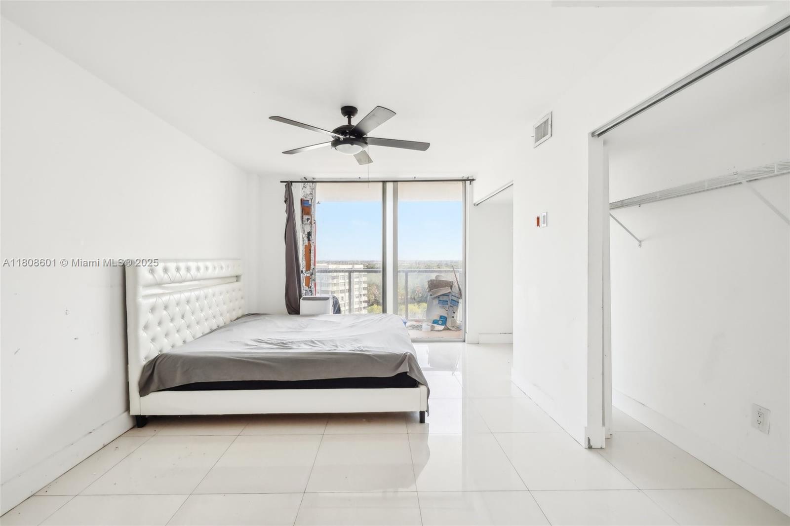 BUCKLEY TOWERS CONDO - WE - Residential