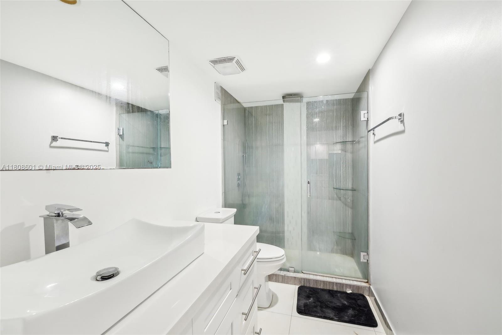 BUCKLEY TOWERS CONDO - WE - Residential