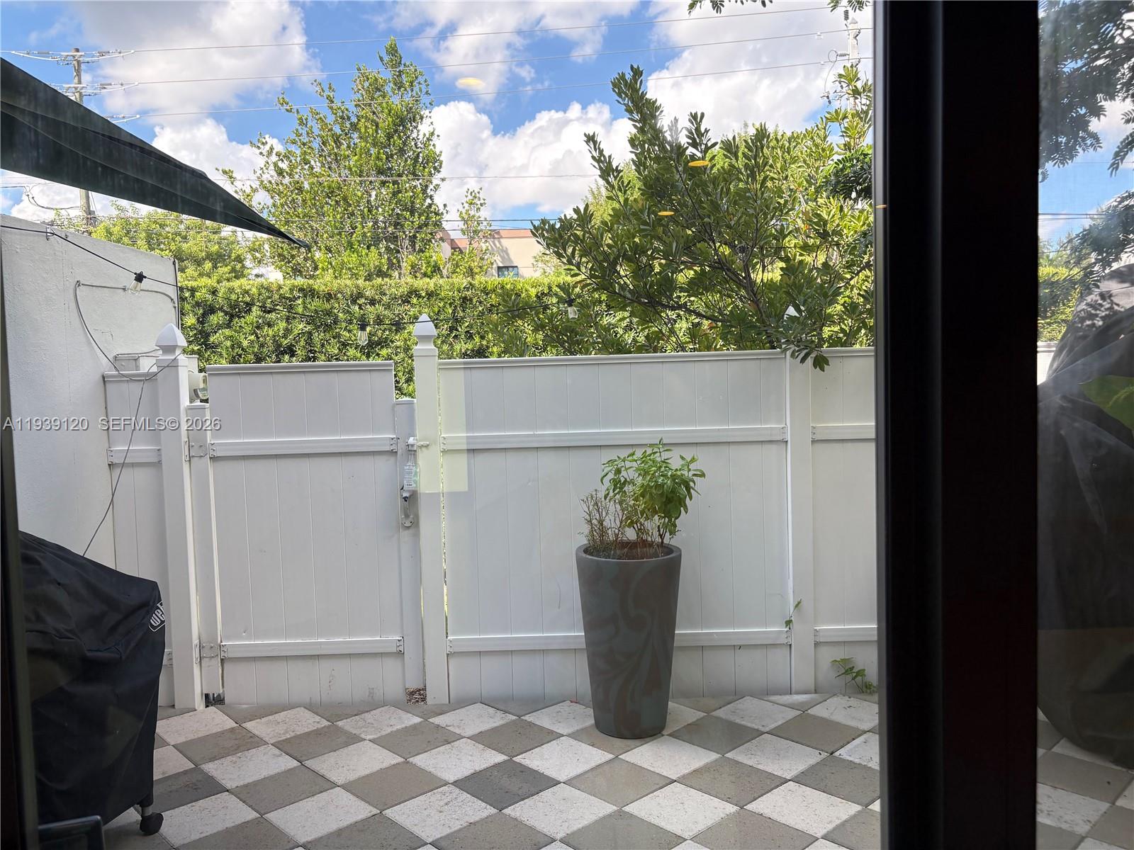 MILLER SIXTY-SEVEN TOWNHO - Residential