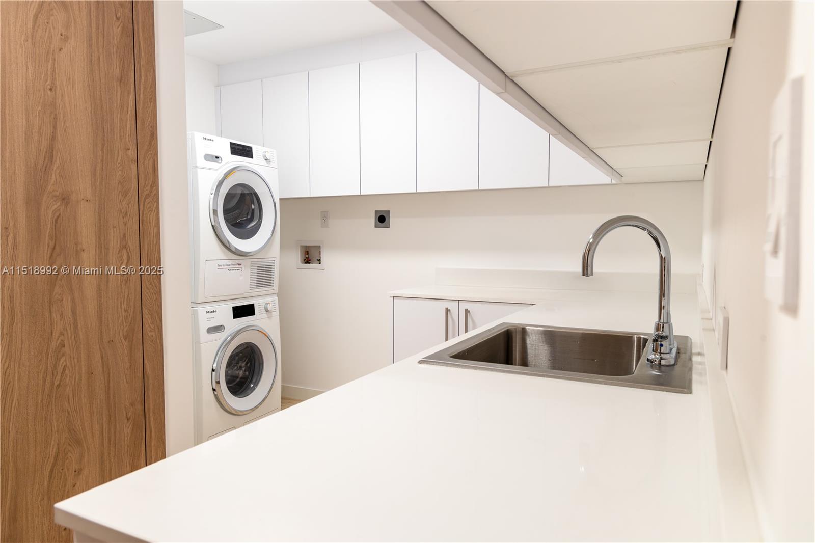 Onda Residences - Residential