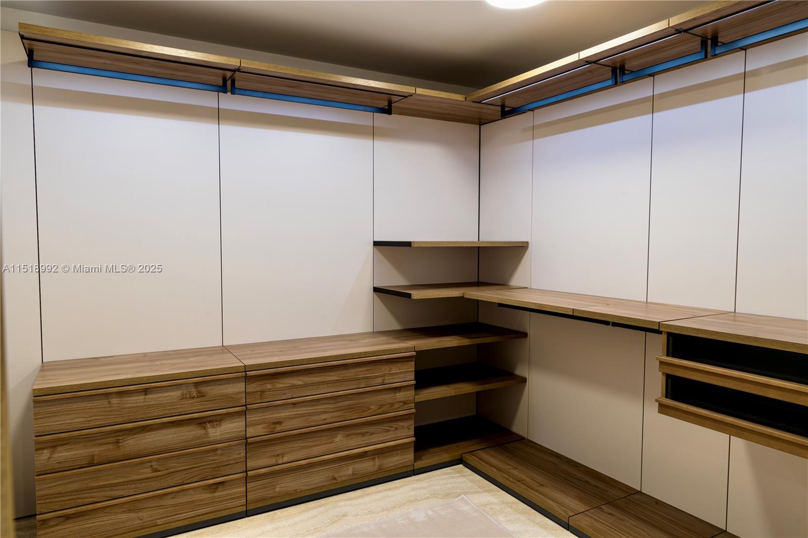 Onda Residences - Residential