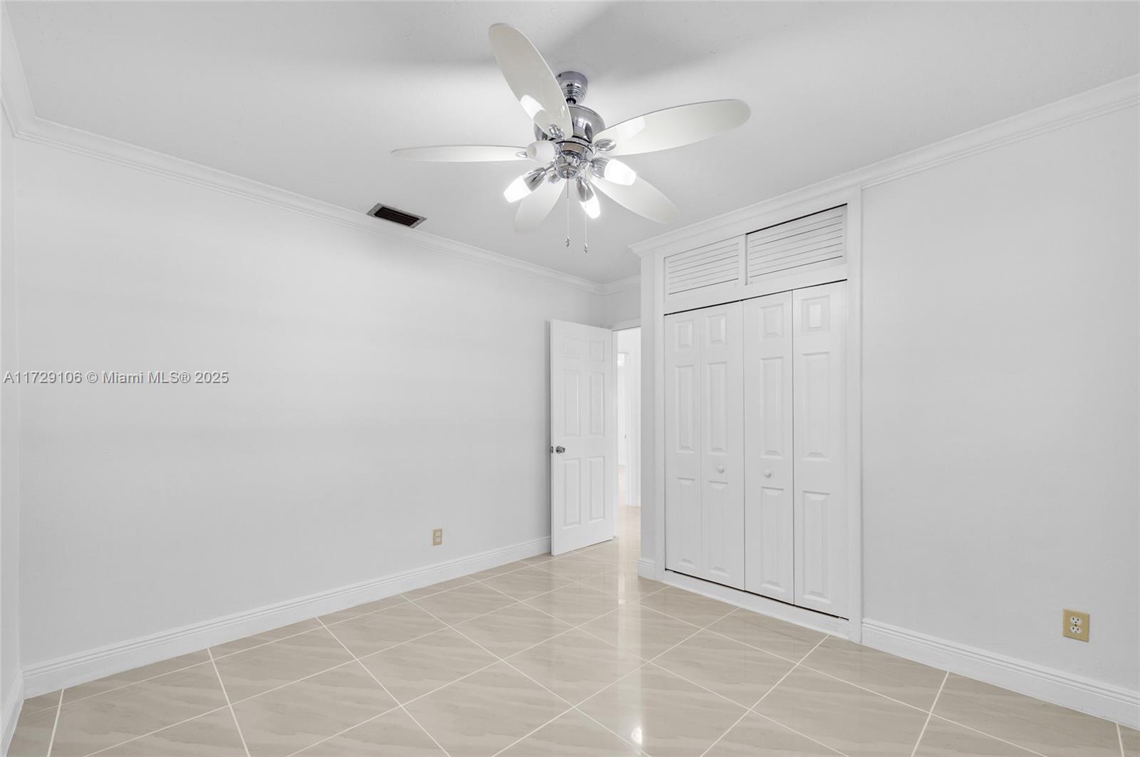 PASADENA LAKES - Residential