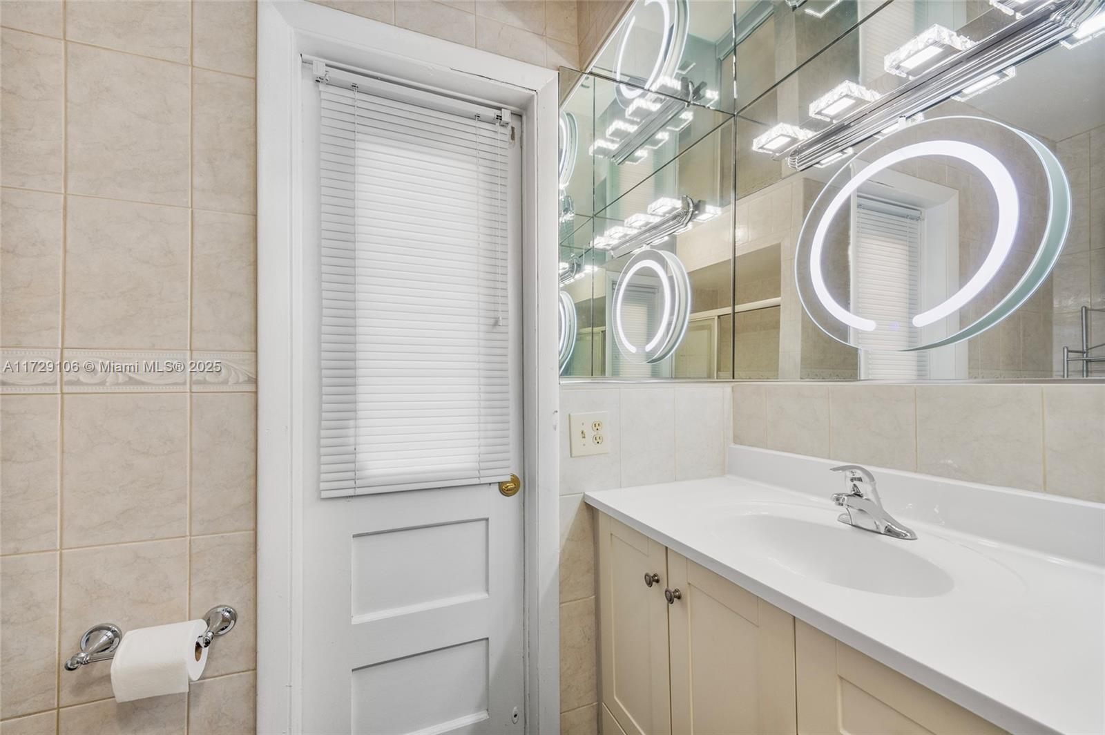 PASADENA LAKES - Residential