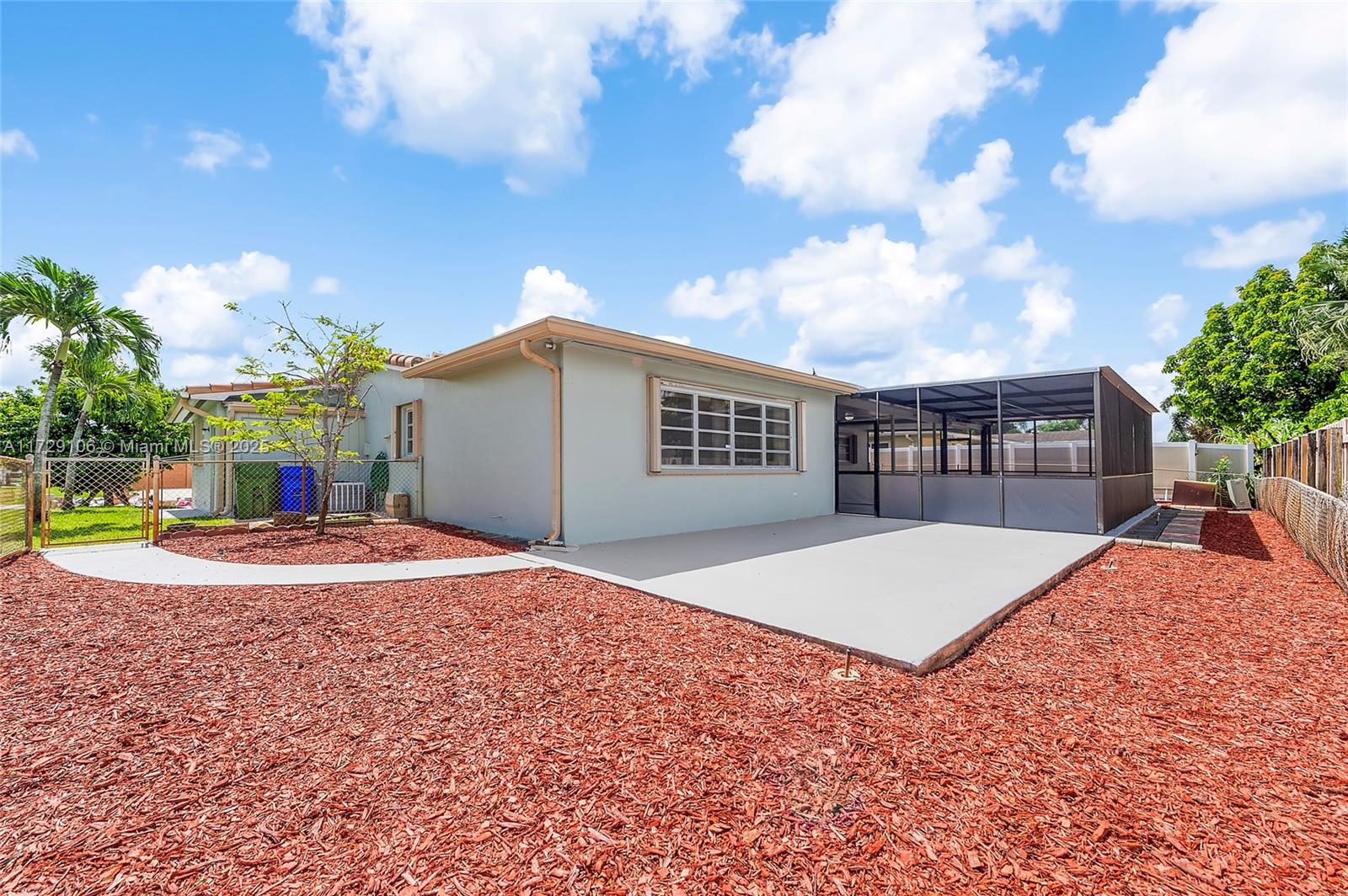 PASADENA LAKES - Residential