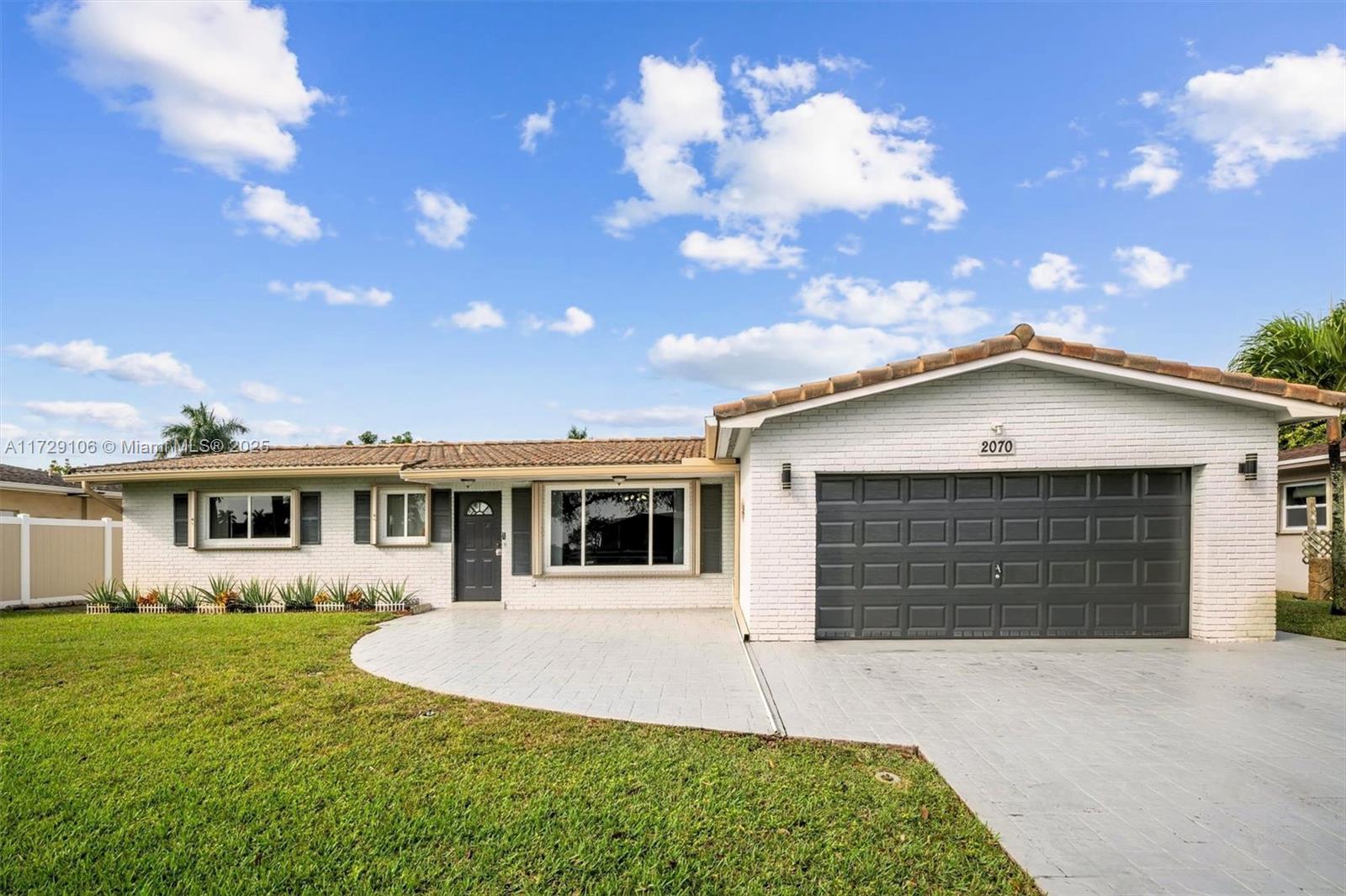 2070 NW 84th Ter