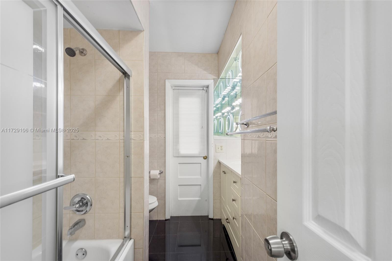 PASADENA LAKES - Residential