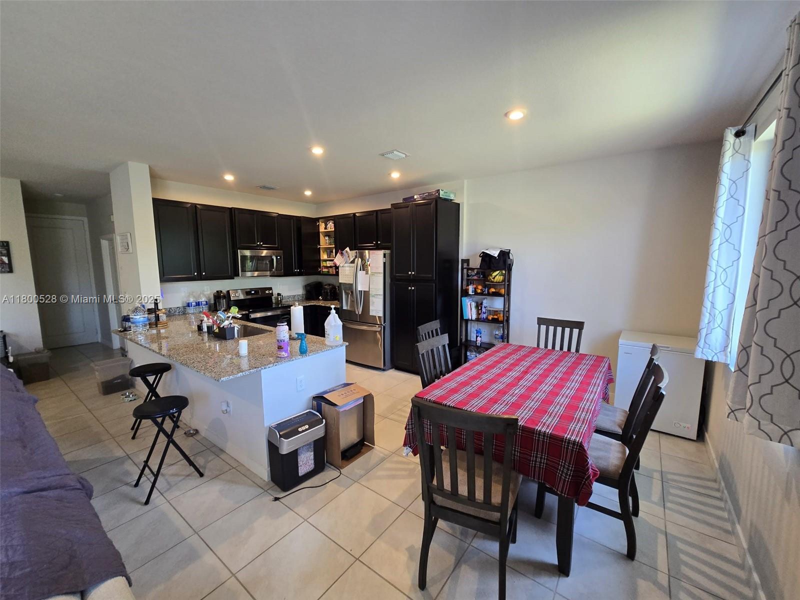 MC RESIDENTIAL - Residential