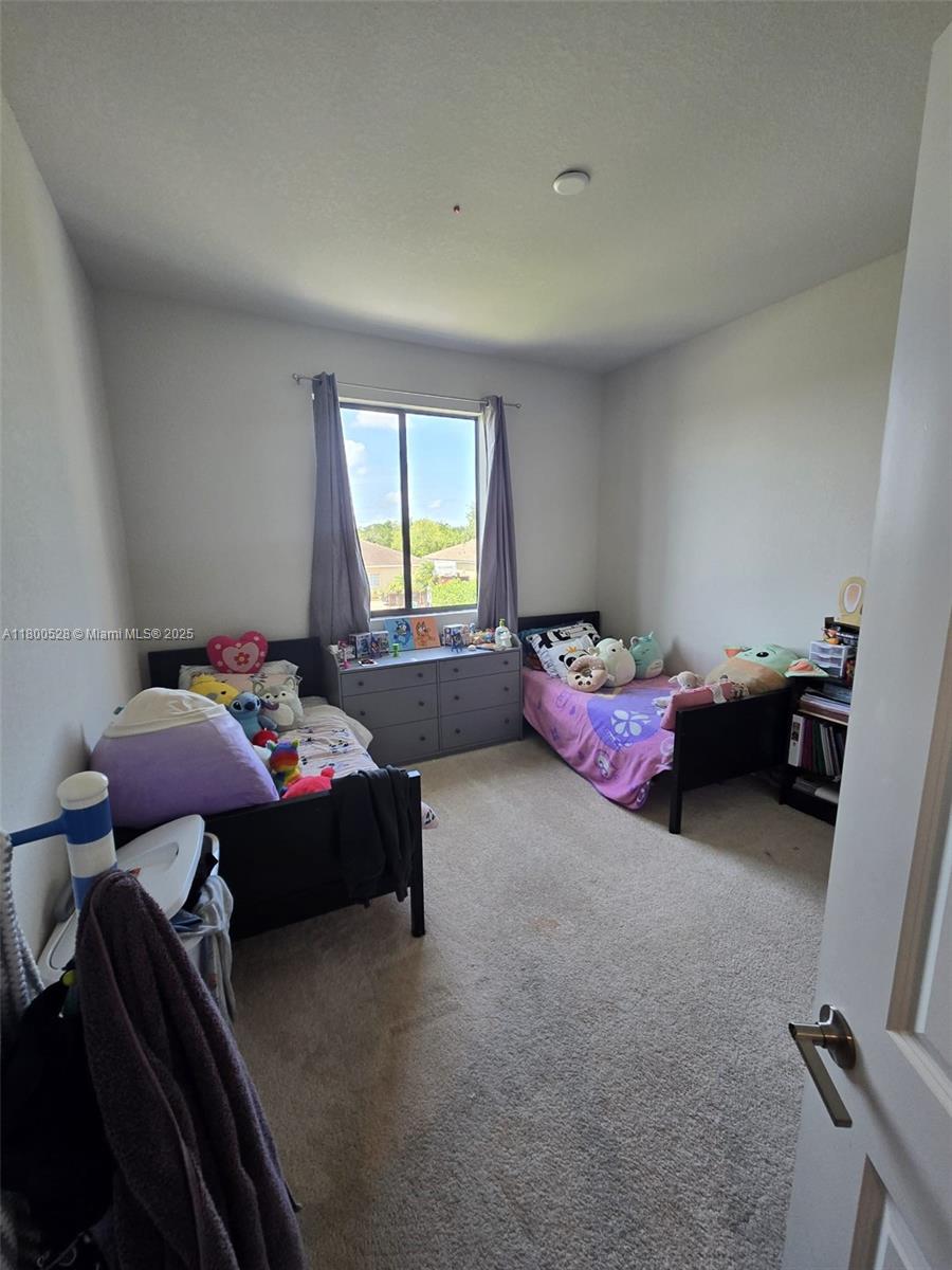 MC RESIDENTIAL - Residential