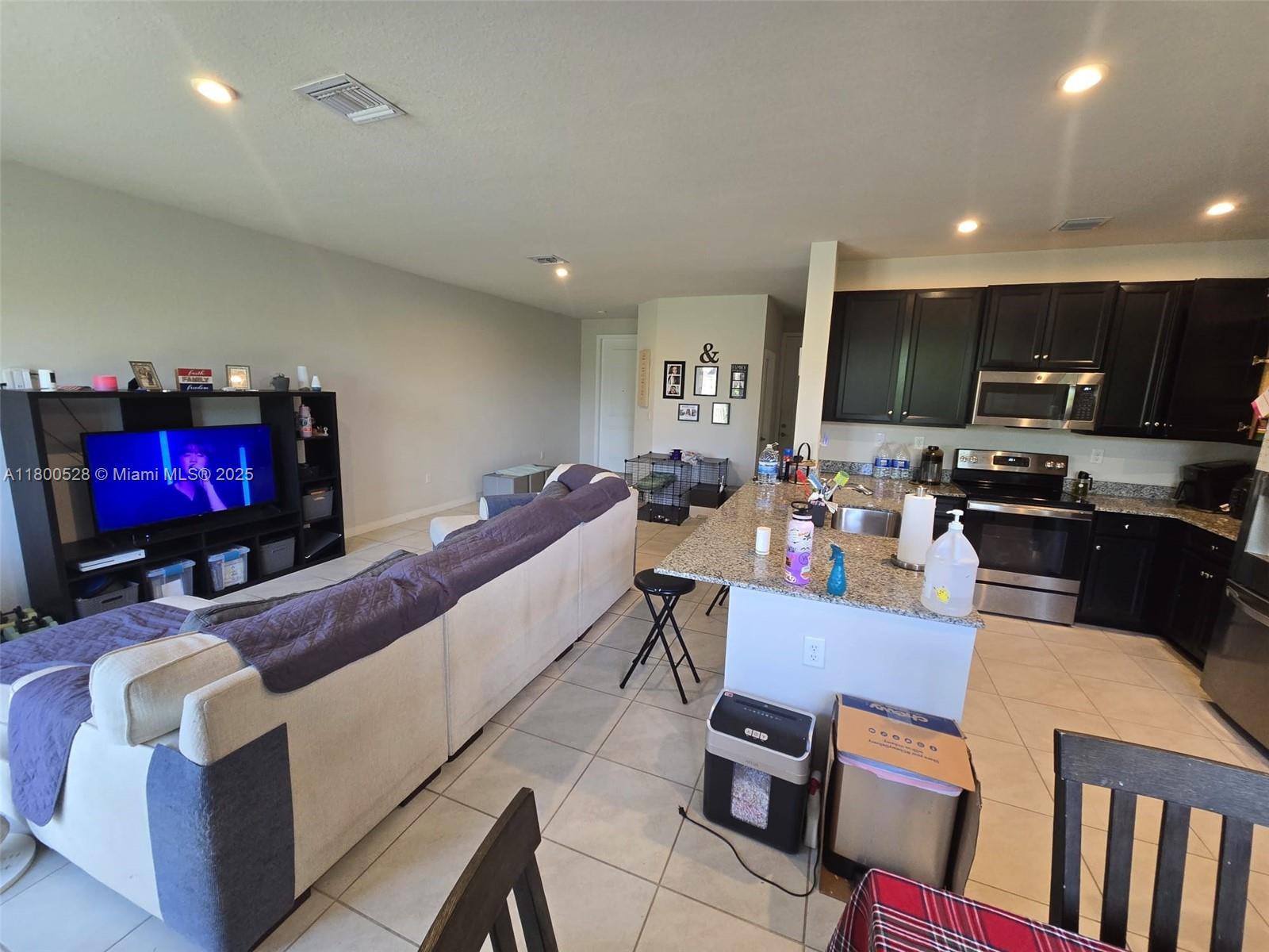 MC RESIDENTIAL - Residential