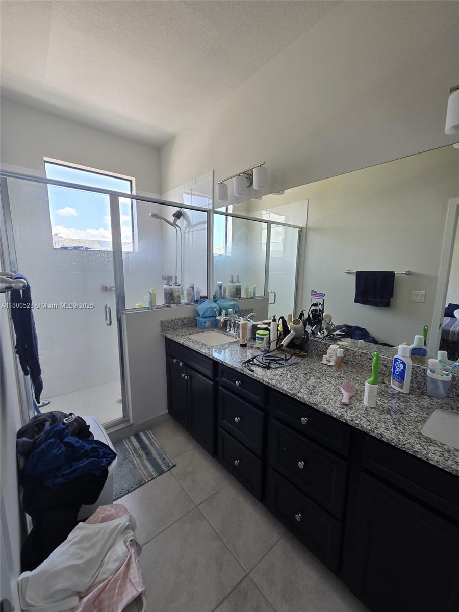 MC RESIDENTIAL - Residential