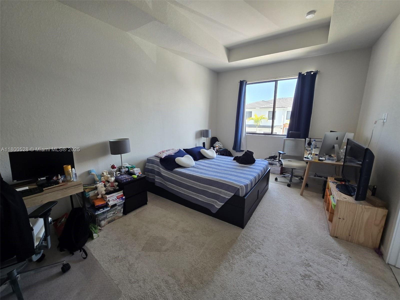 MC RESIDENTIAL - Residential