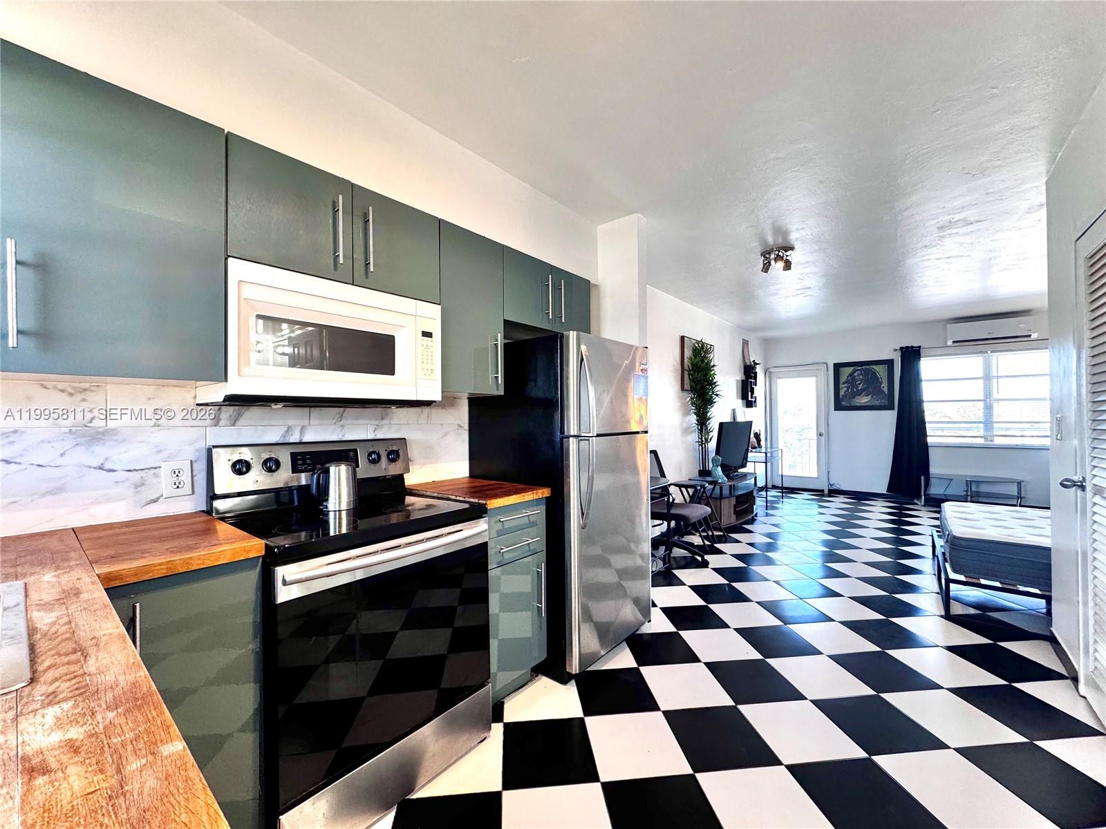 MERIDIAN MANOR CONDO - Residential Lease