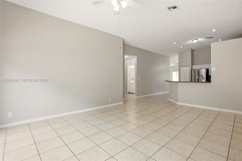 Tiny photo for 1414 E Harmony Lake Cir, Davie, FL 33324 (MLS # A12004499)
