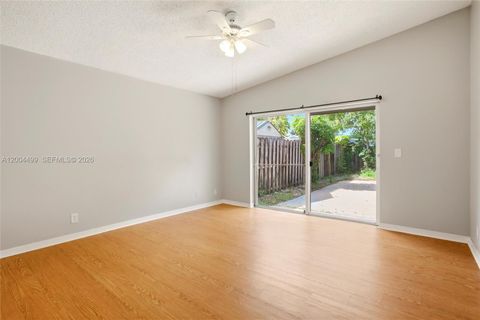 Tiny photo for 1414 E Harmony Lake Cir, Davie, FL 33324 (MLS # A12004499)