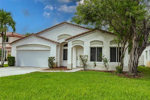 Tiny photo for 1414 E Harmony Lake Cir, Davie, FL 33324 (MLS # A12004499)