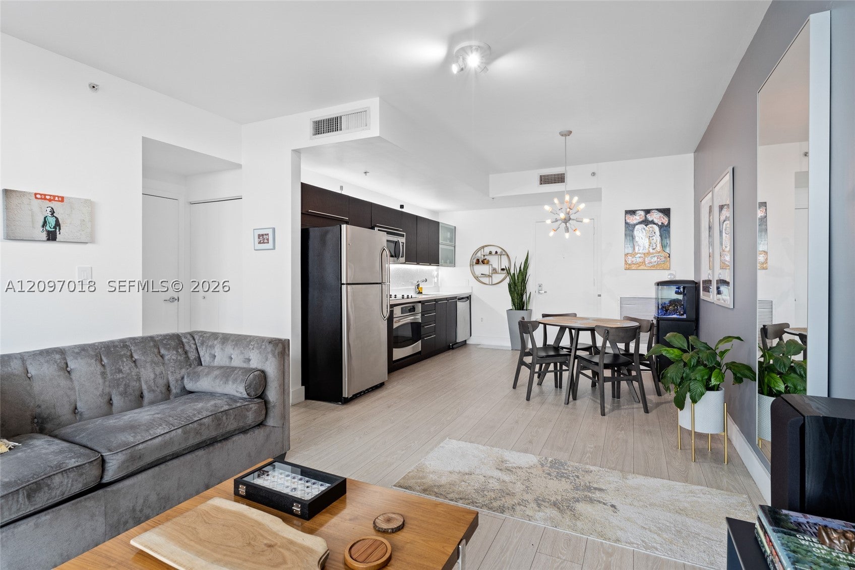 90 SW 3rd St 2009