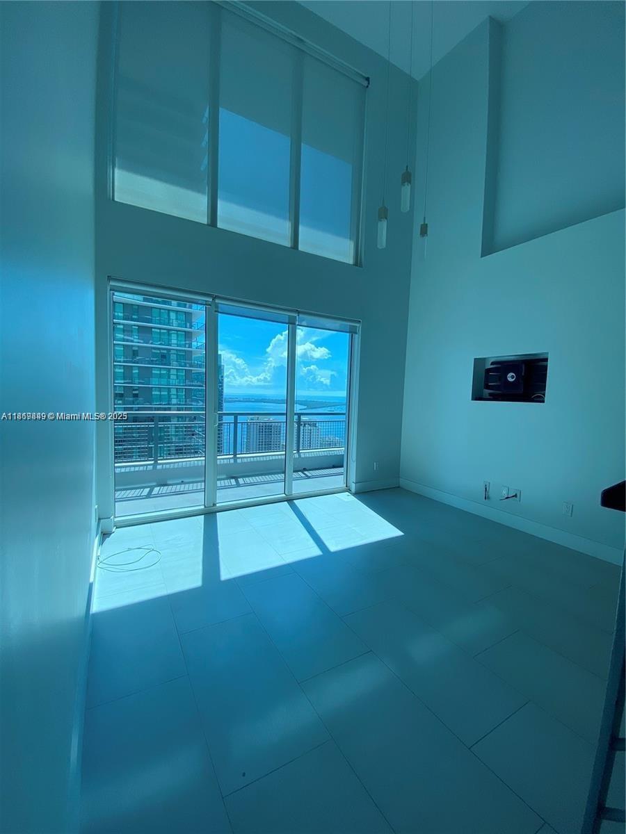INFINITY AT BRICKELL COND - Residential Lease