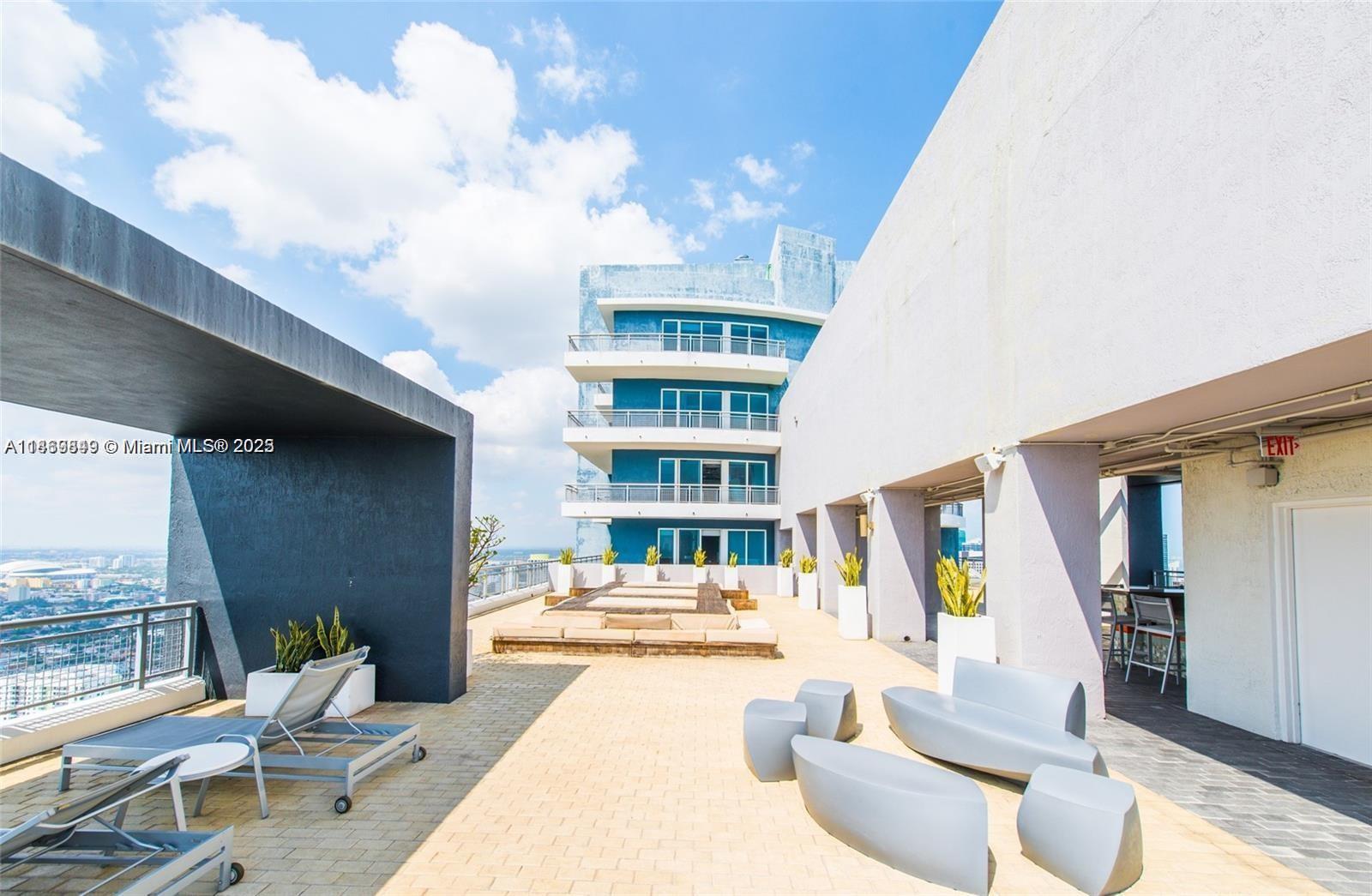 INFINITY AT BRICKELL COND - Residential Lease