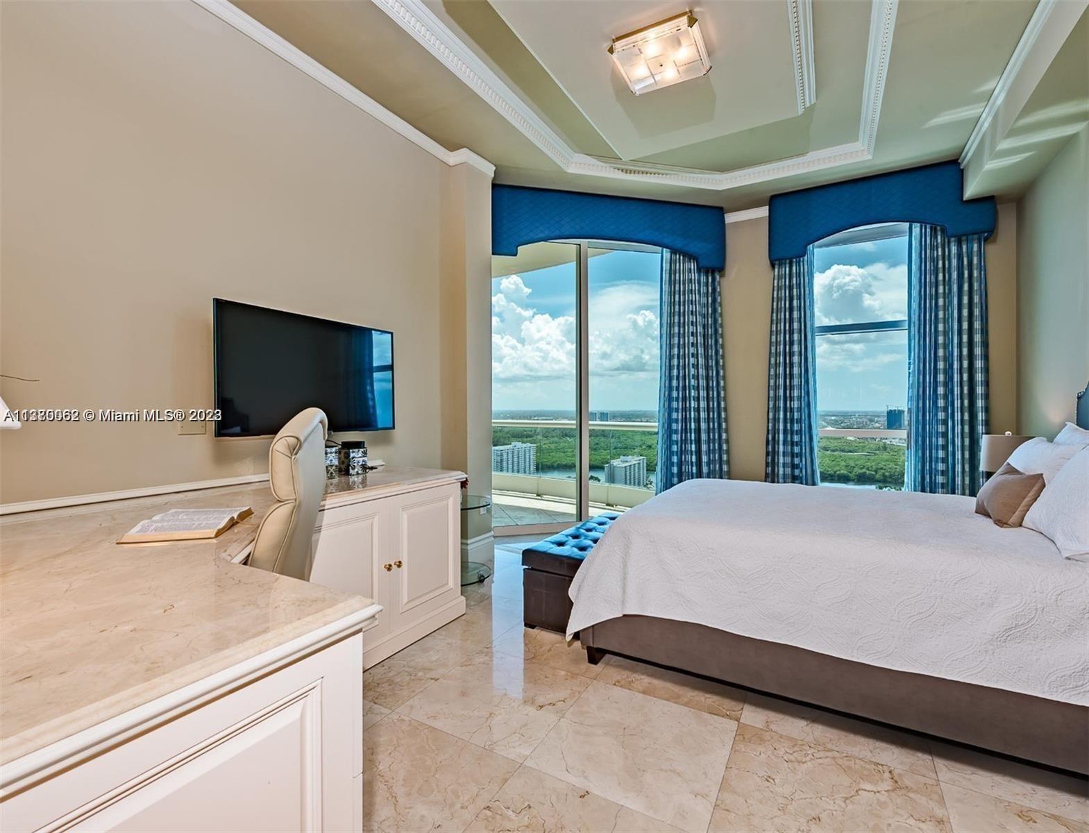 TURNBERRY OCEAN COLONY SO - Residential