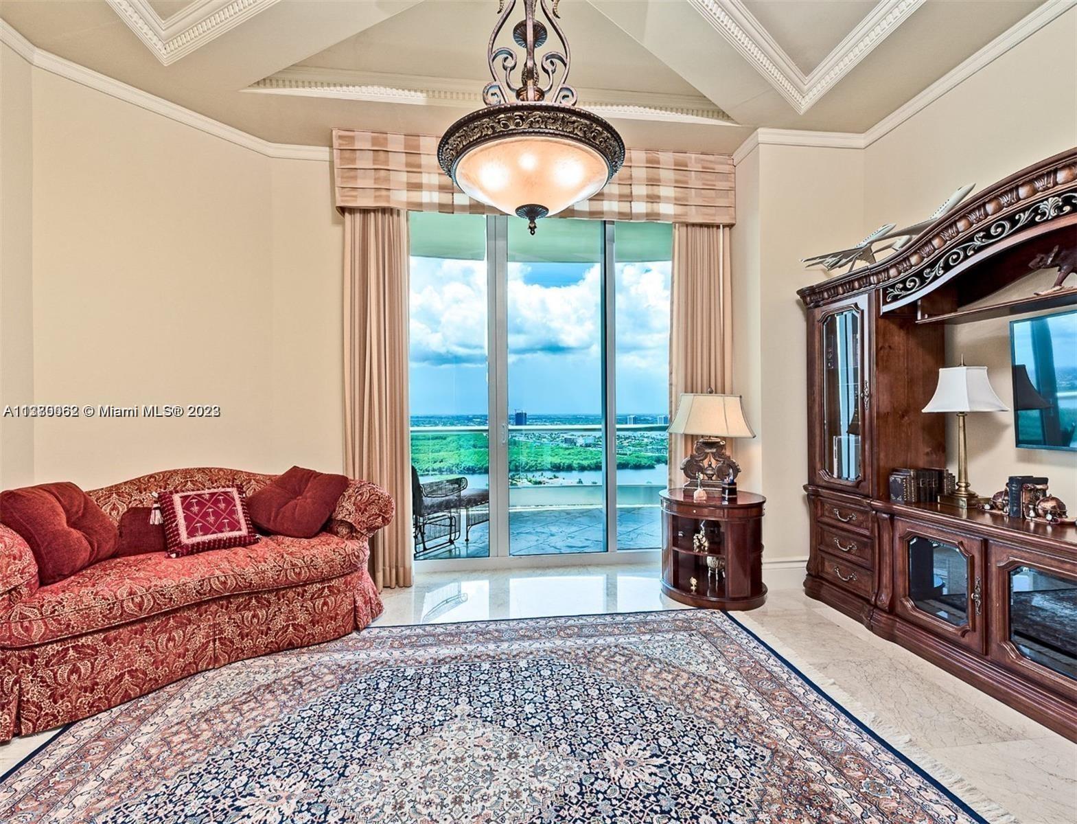 TURNBERRY OCEAN COLONY SO - Residential