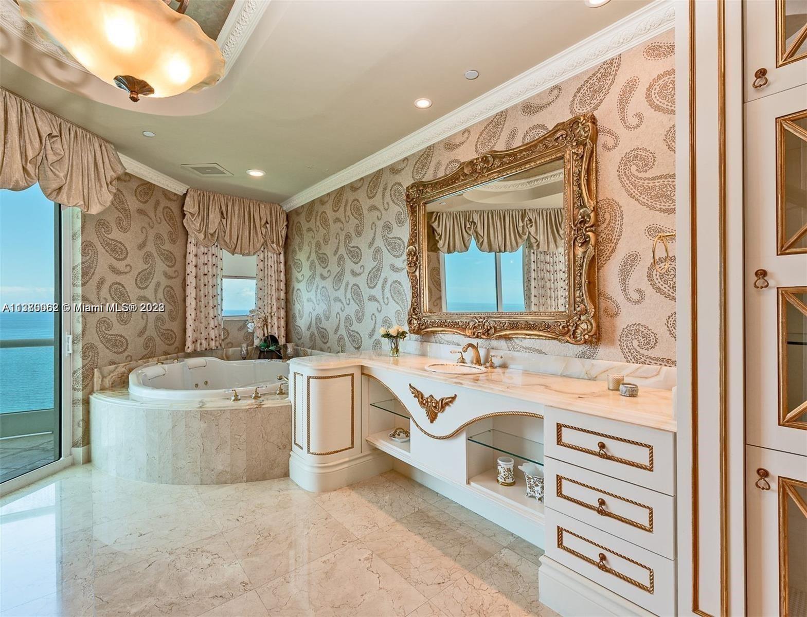 TURNBERRY OCEAN COLONY SO - Residential