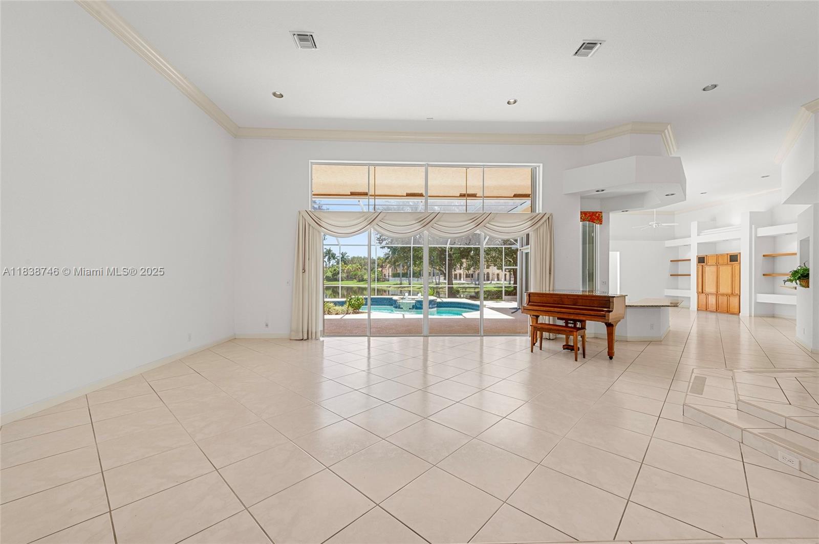 3833 Pine Lake Dr
