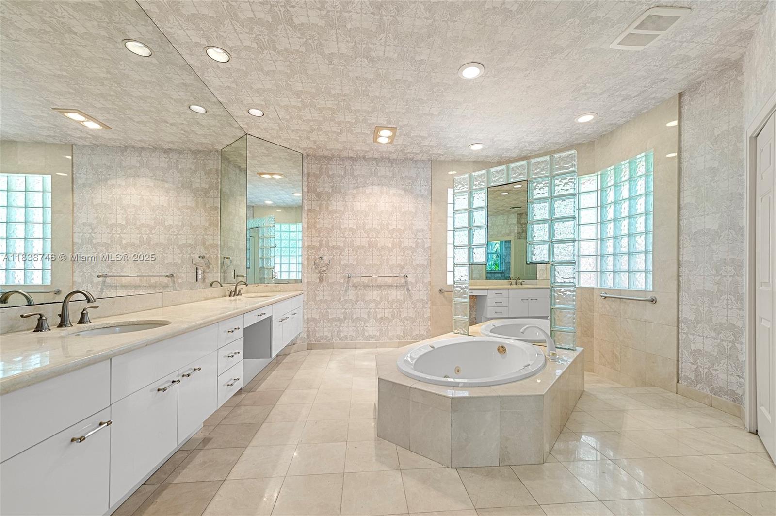 Windmill Lake Estates - Residential