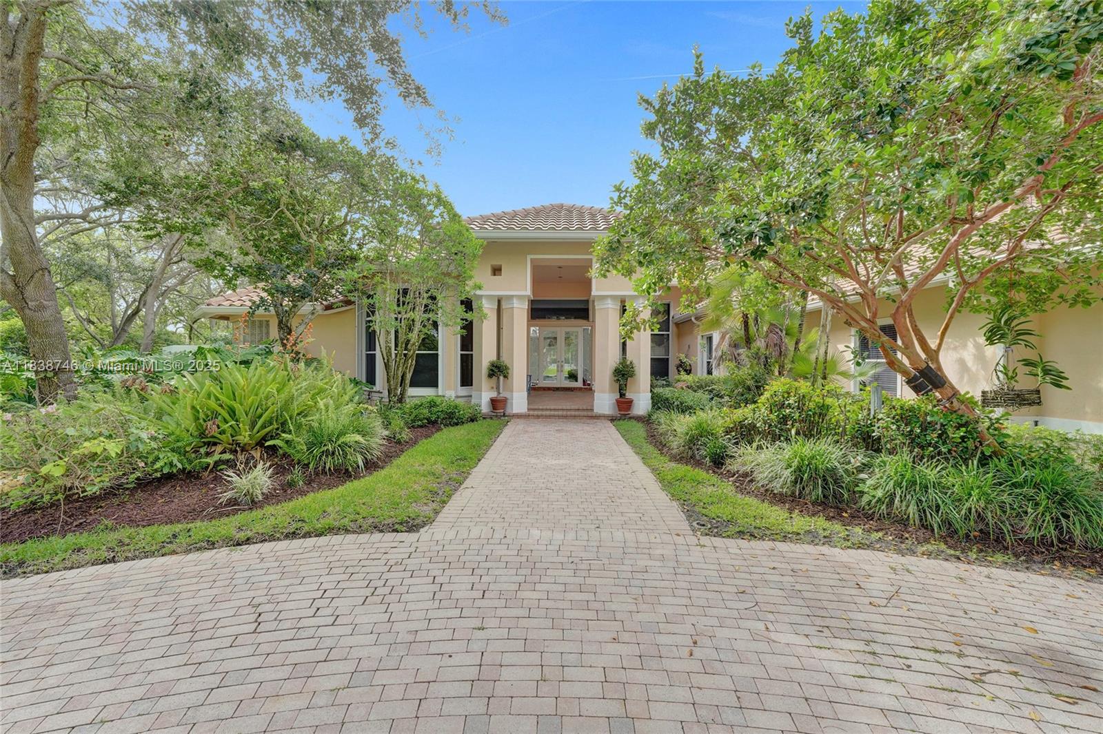 3833 Pine Lake Dr