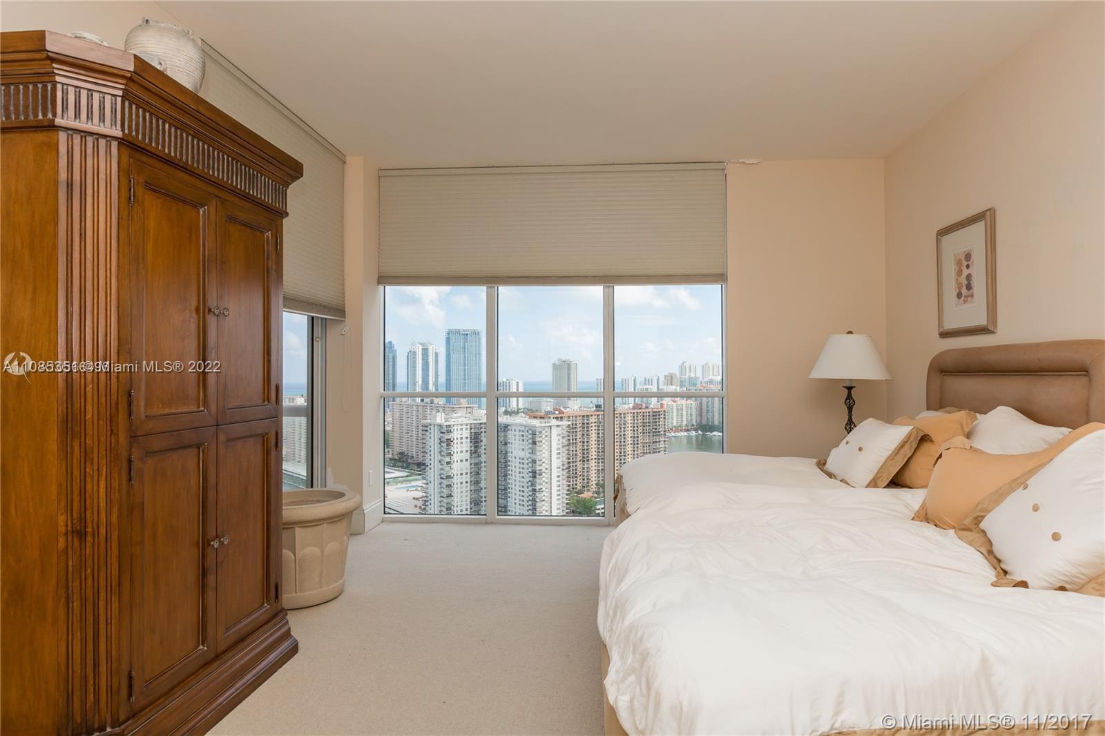 2600 ISL BLVD WILLIAMS IS - Residential