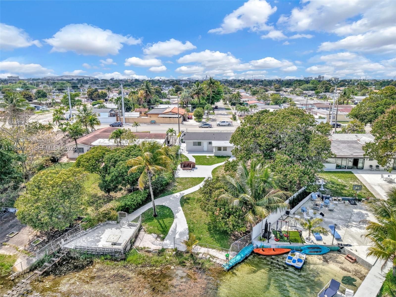 LAKE LAURENCE EST 1ST ADD - Residential