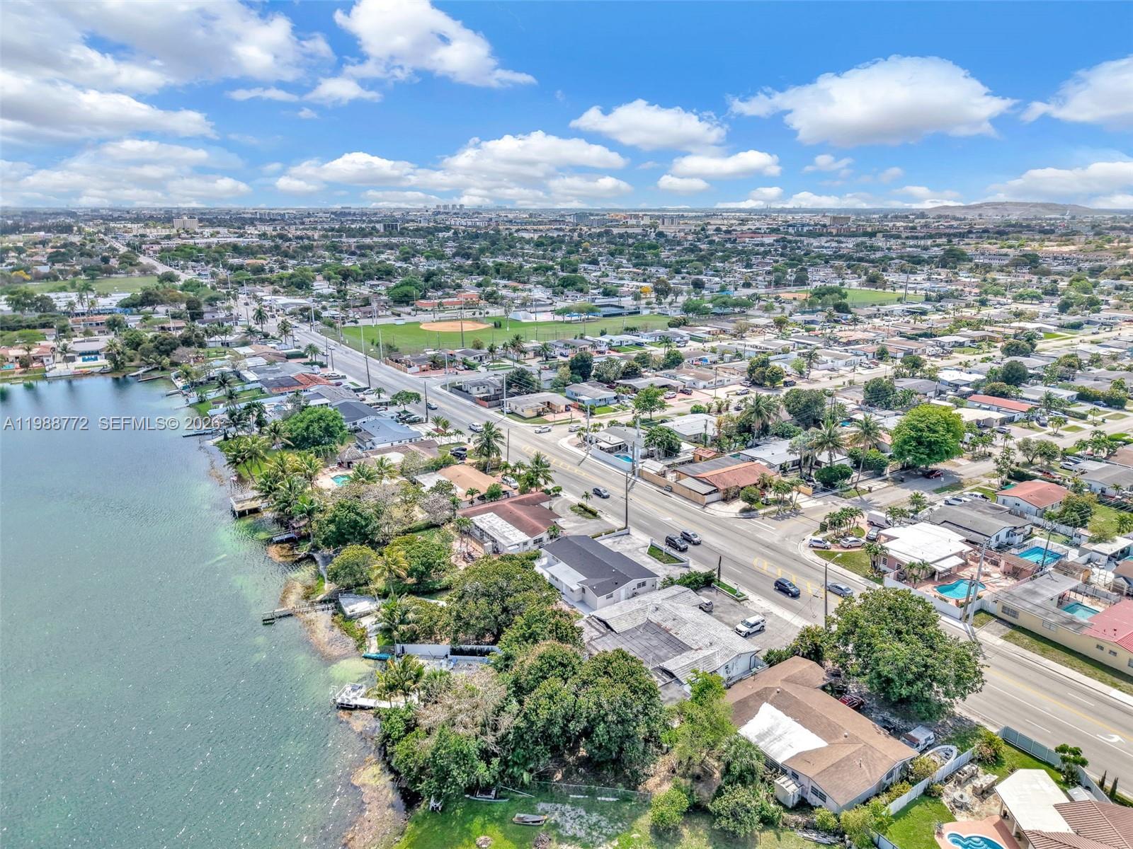 LAKE LAURENCE EST 1ST ADD - Residential