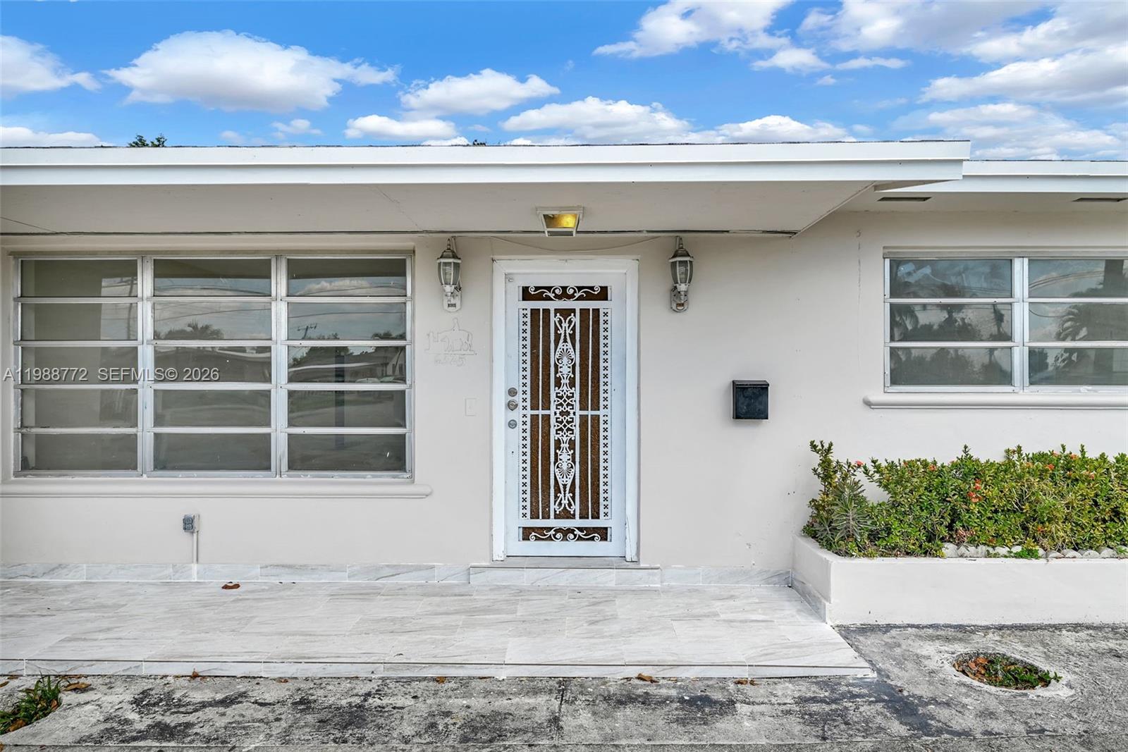 LAKE LAURENCE EST 1ST ADD - Residential