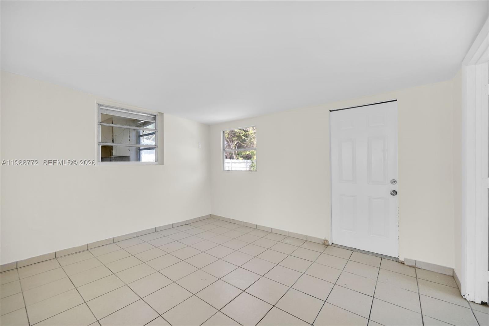 LAKE LAURENCE EST 1ST ADD - Residential