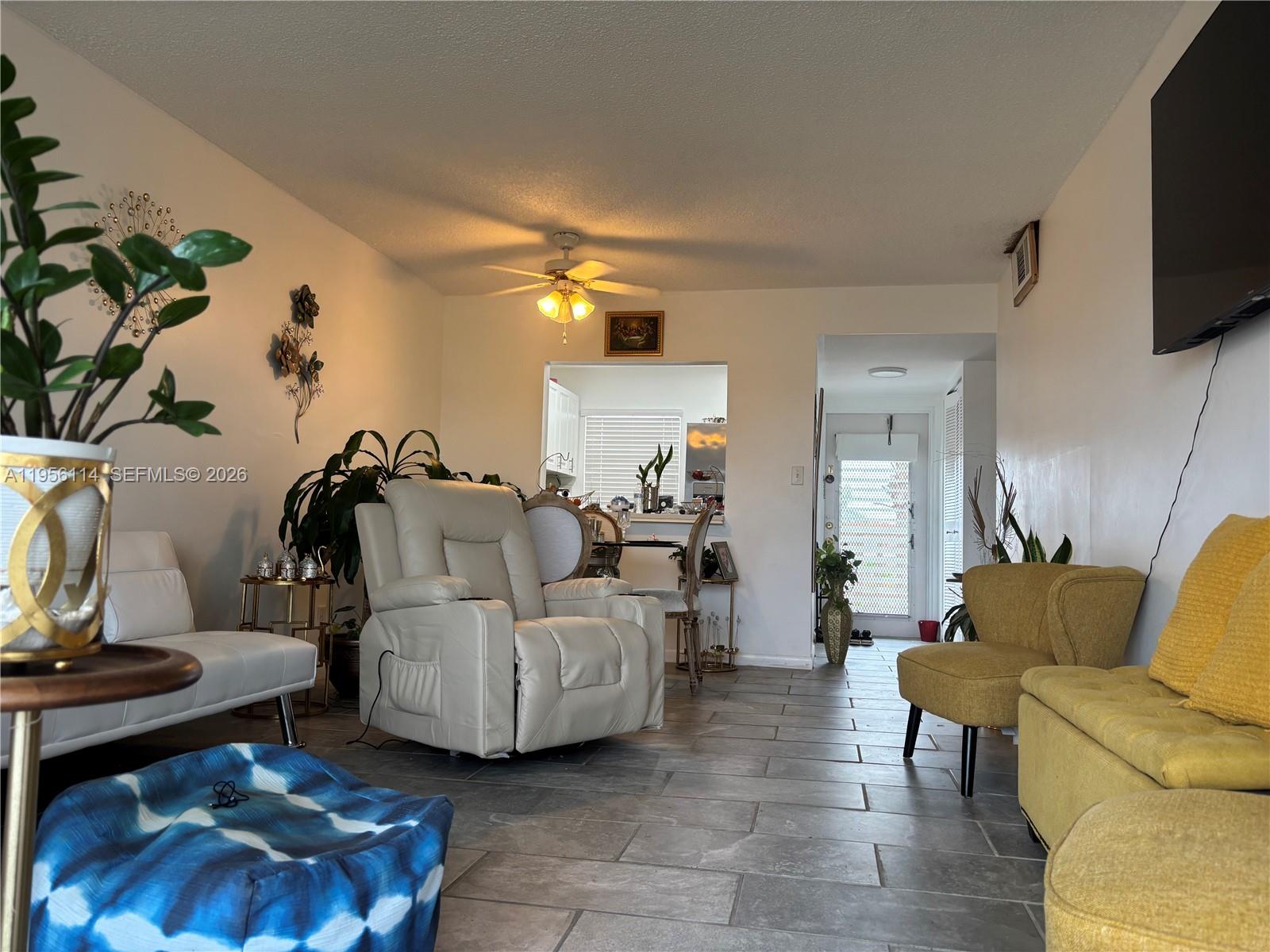 SUNRISE LAKES 90 CONDO - Residential