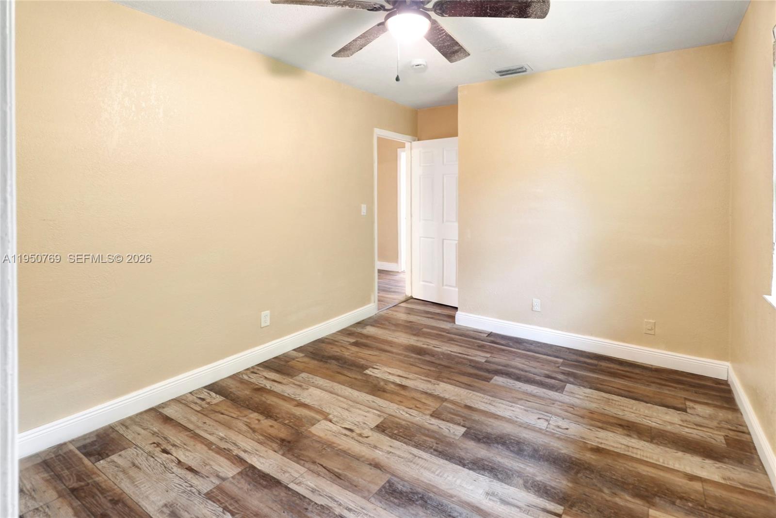 FORT LAUDERDALE TRUCK FAR - Residential