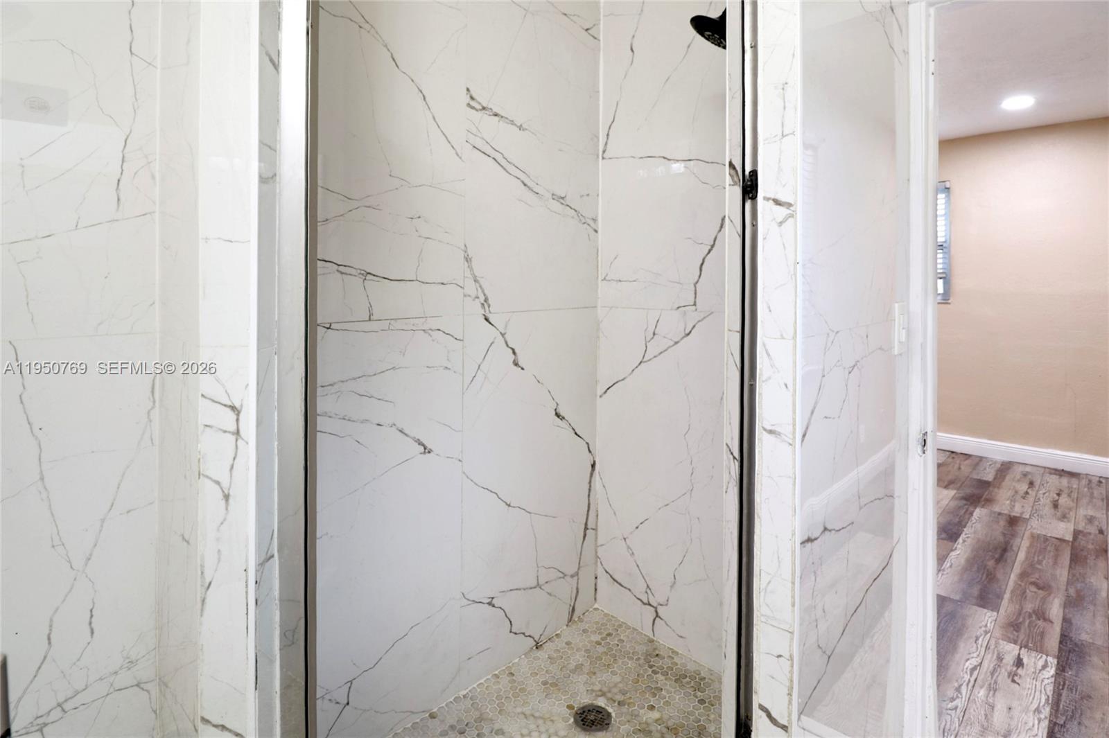 FORT LAUDERDALE TRUCK FAR - Residential