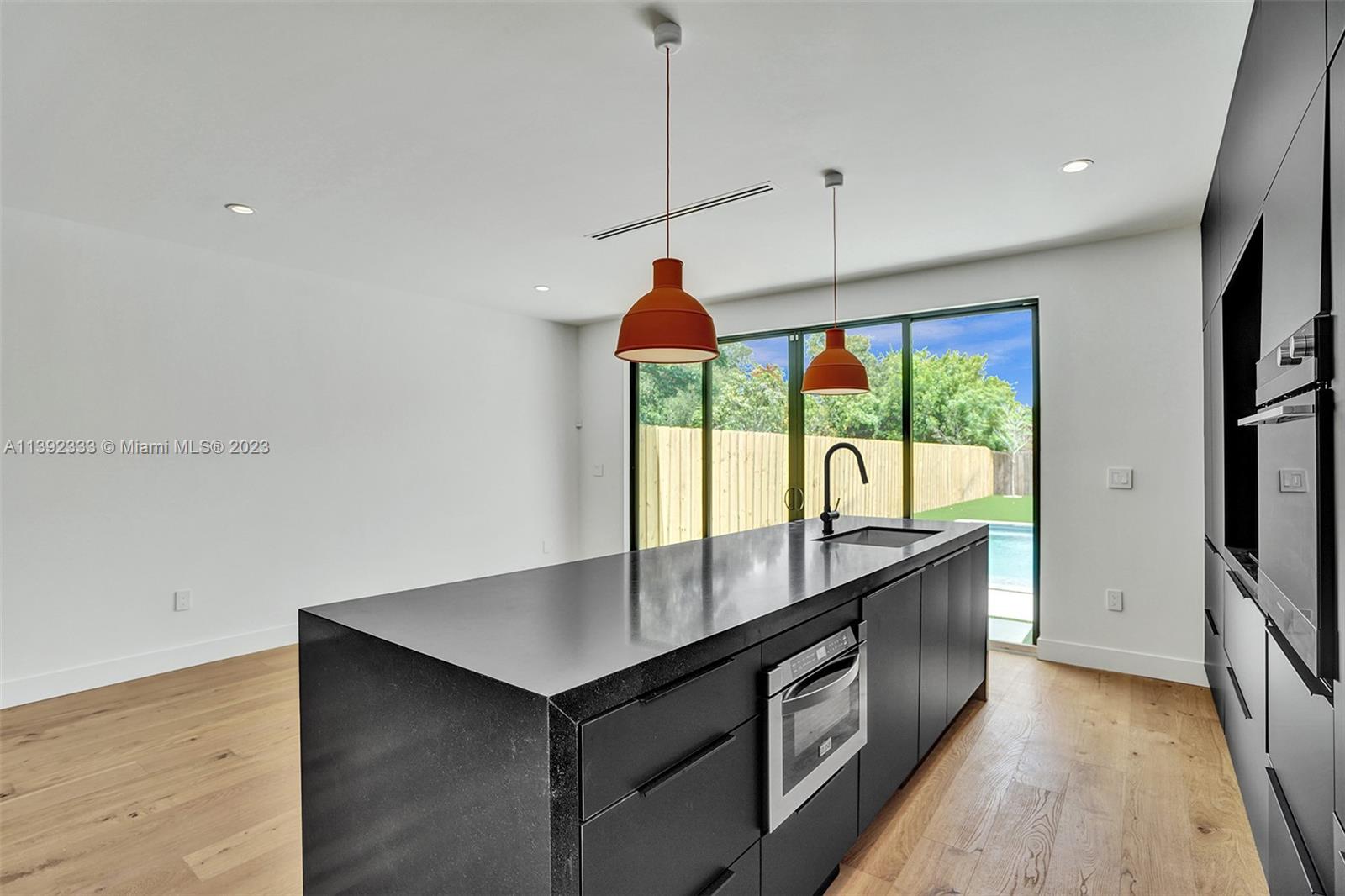 RAILWAY SHOPS ADDN 2ND AM - Residential Lease