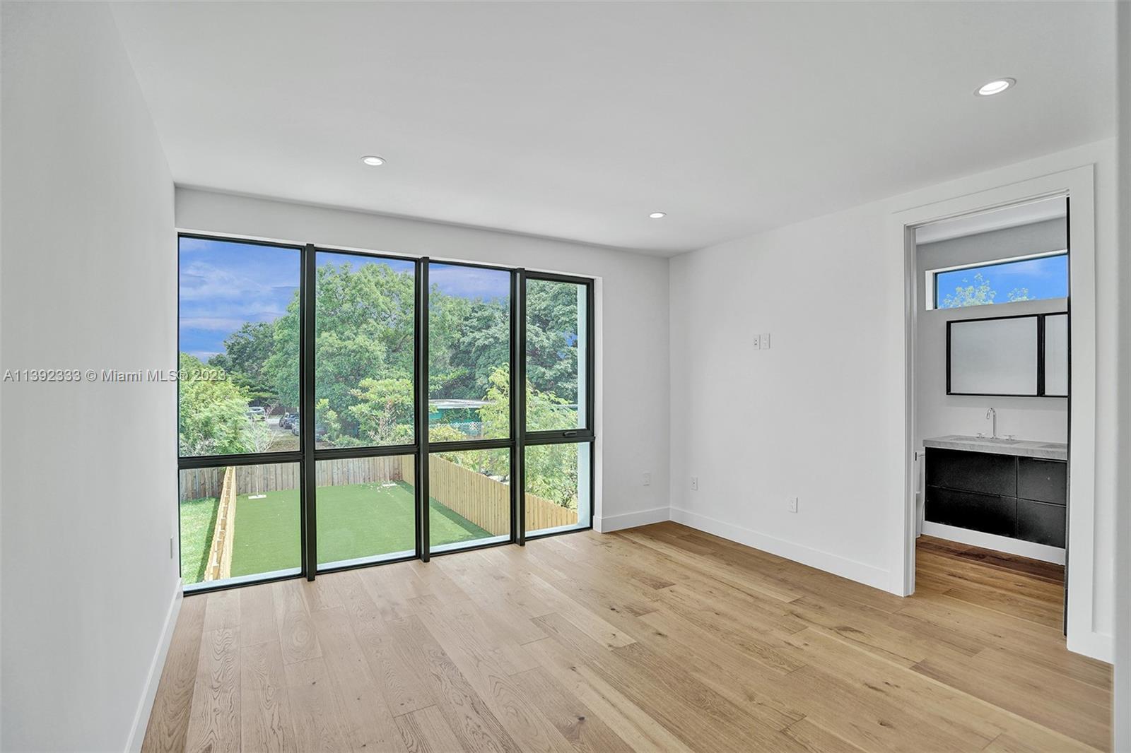 RAILWAY SHOPS ADDN 2ND AM - Residential Lease