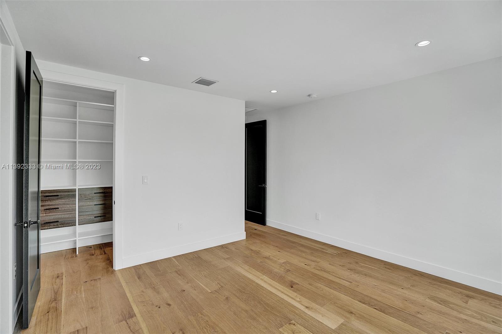 RAILWAY SHOPS ADDN 2ND AM - Residential Lease