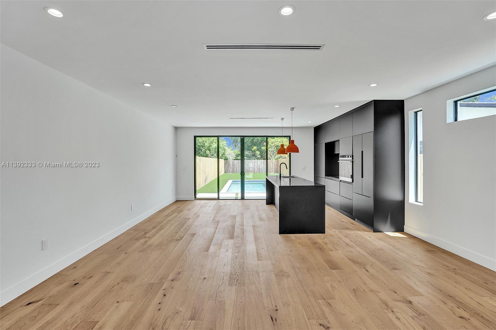 RAILWAY SHOPS ADDN 2ND AM - Residential Lease