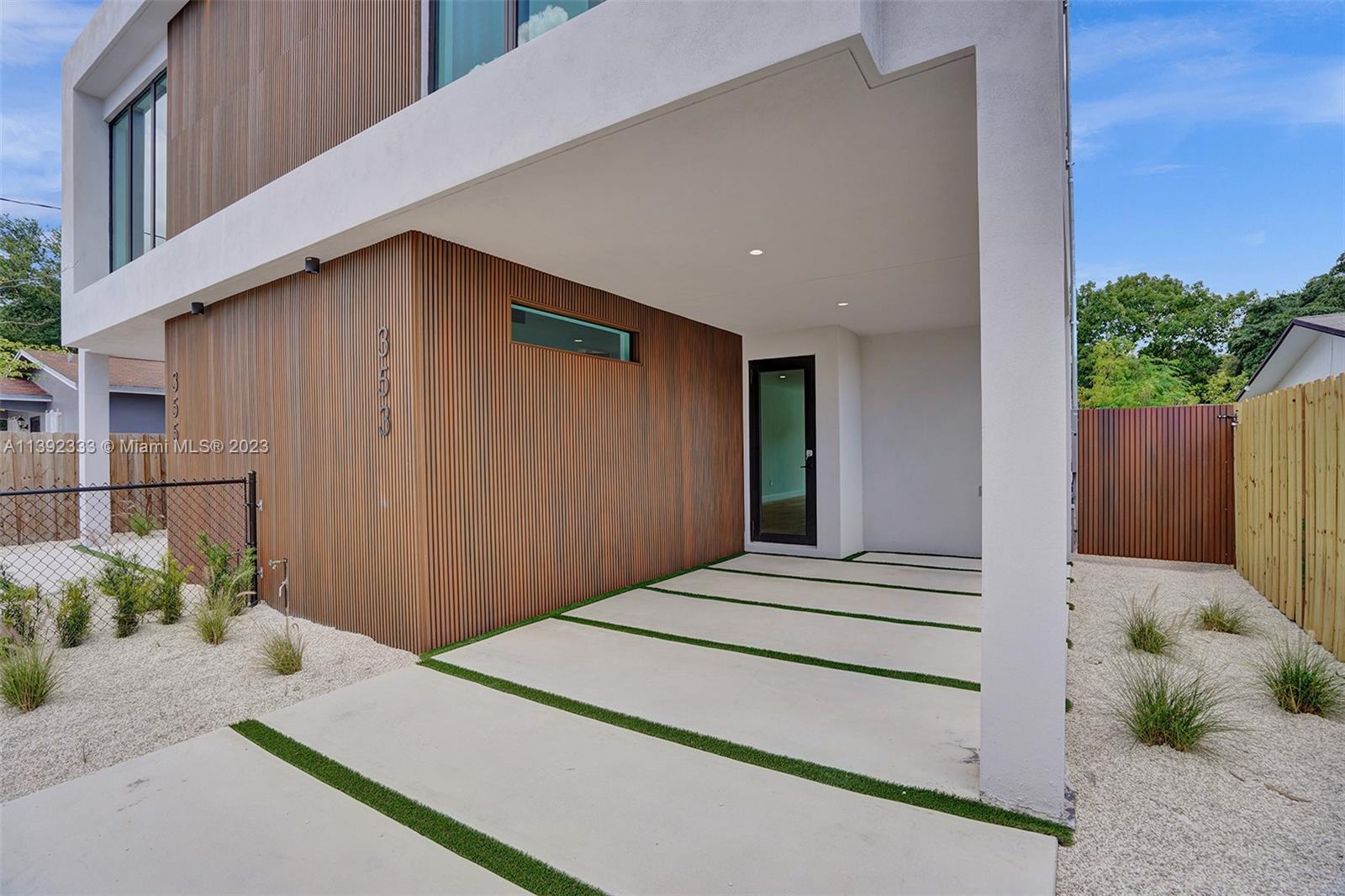 RAILWAY SHOPS ADDN 2ND AM - Residential Lease