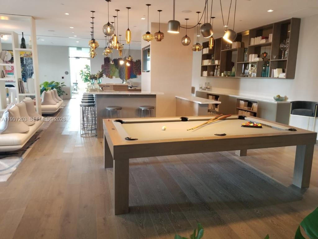 PARAISO BAY CONDO - Residential