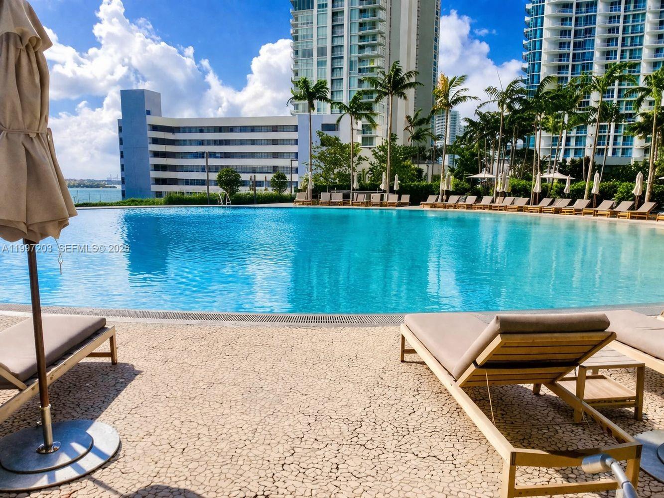 PARAISO BAY CONDO - Residential
