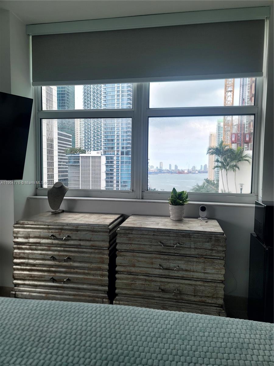 BRICKELL ON THE RIVER N T - Residential Lease