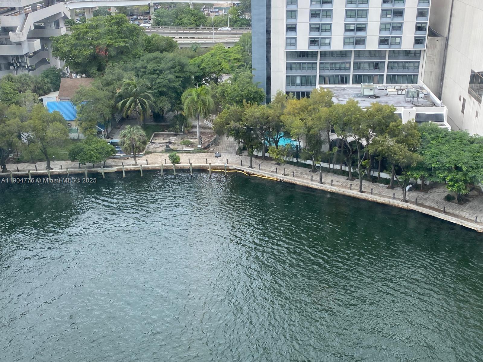 BRICKELL ON THE RIVER N T - Residential Lease