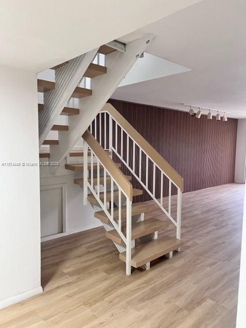 TRELLISES 5A CONDO - Residential