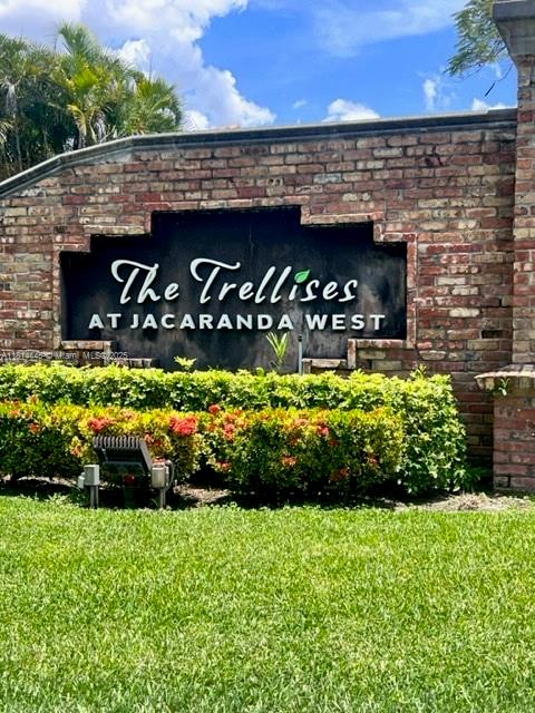 TRELLISES 5A CONDO - Residential