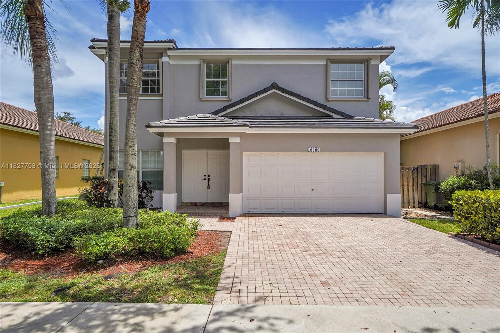 16400 Sapphire Pl